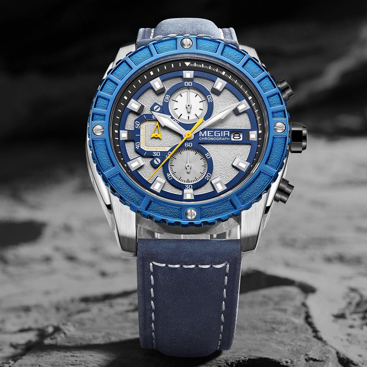MEGIR Fashion Men's Sport Watches Waterproof Luminous Man Quartz Military Wristwatch Clock Gift for Men Relogio Masculino 2119